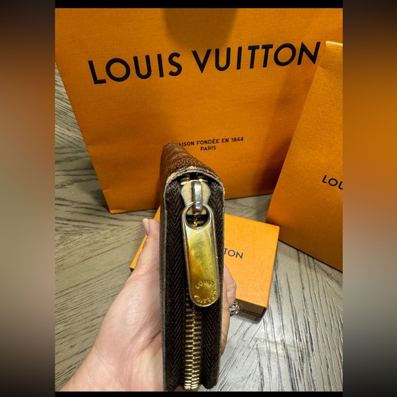 VTG Louis Vuitton Damier Zippy zip wallet - Picture 4 of 12